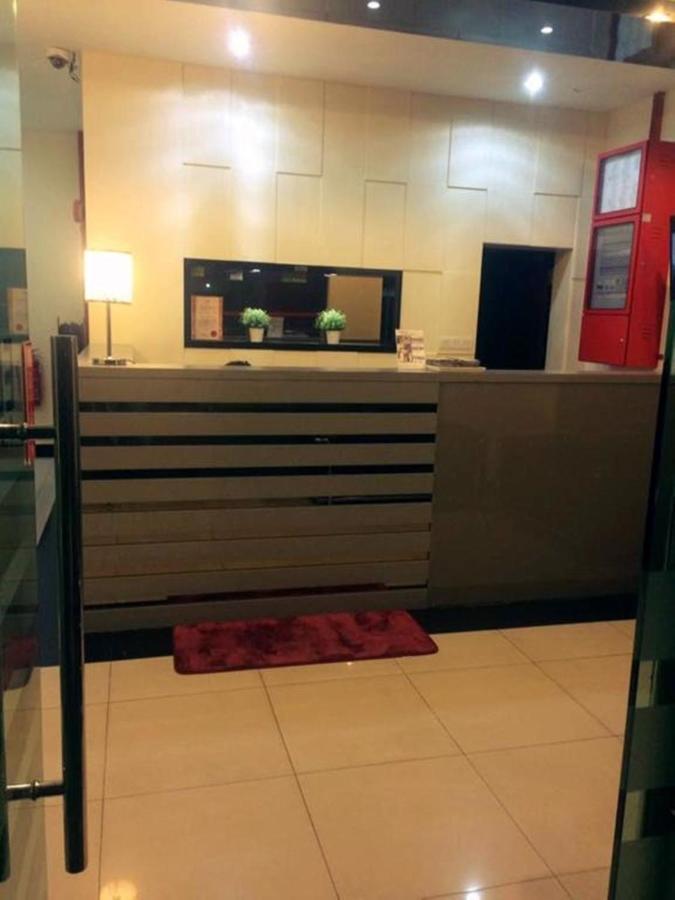 Hotel Sara'S Inn, Shah Alam Ngoại thất bức ảnh