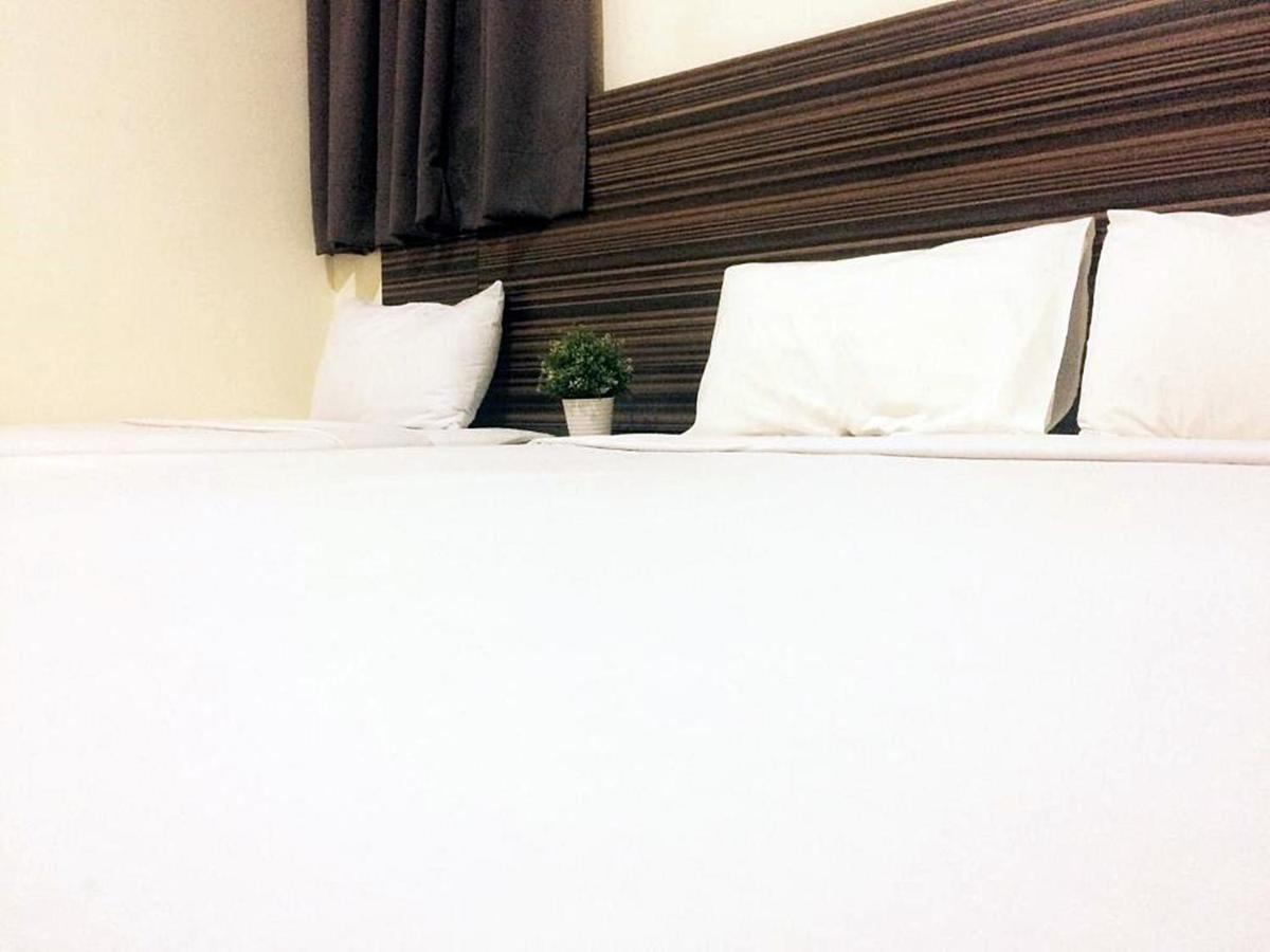 Hotel Sara'S Inn, Shah Alam Ngoại thất bức ảnh