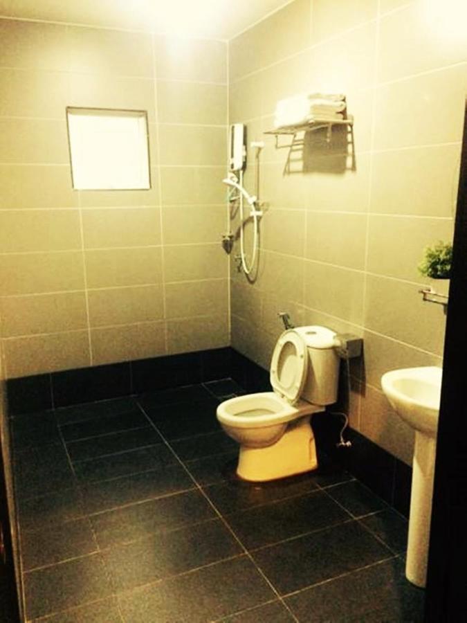 Hotel Sara'S Inn, Shah Alam Ngoại thất bức ảnh