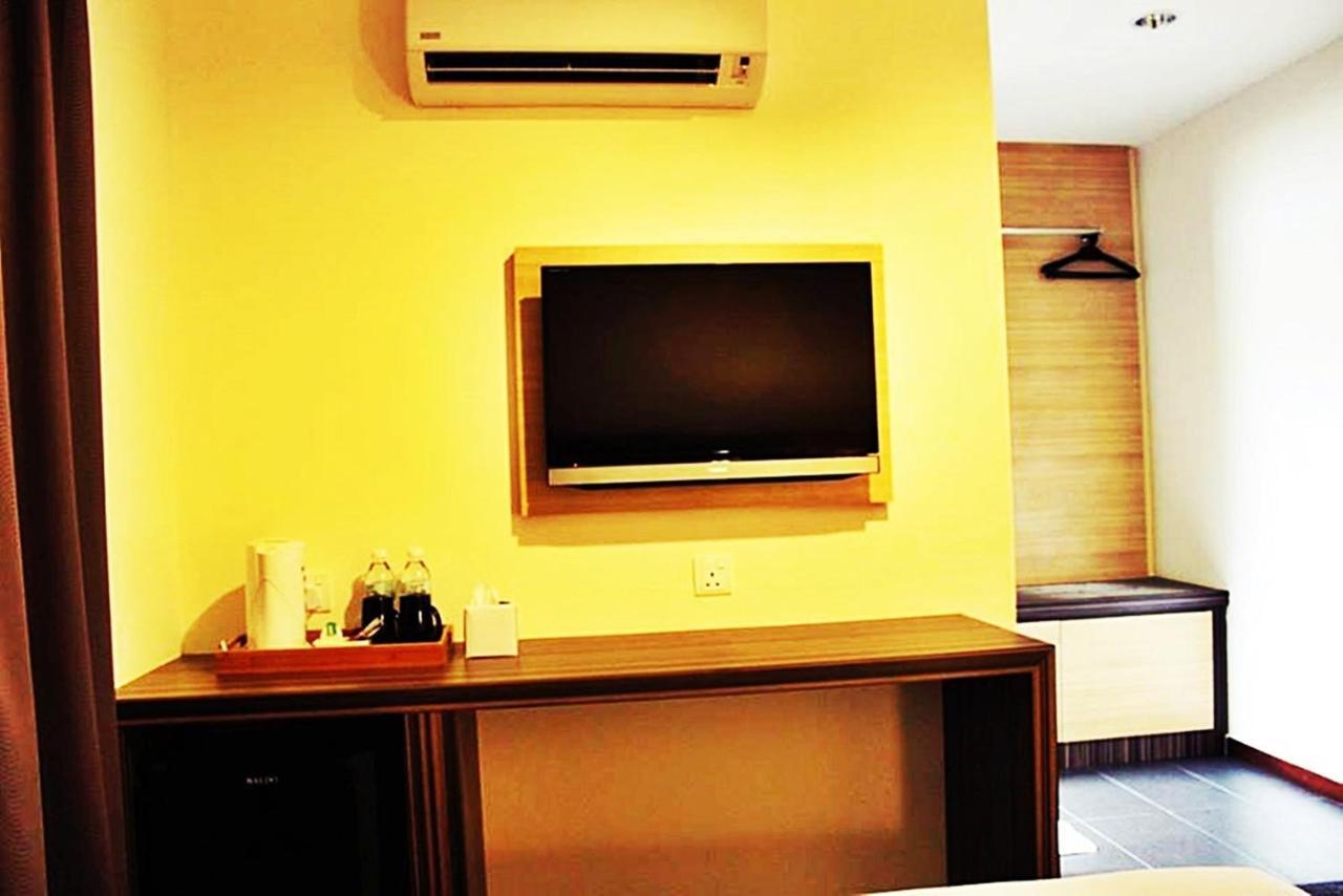 Hotel Sara'S Inn, Shah Alam Ngoại thất bức ảnh