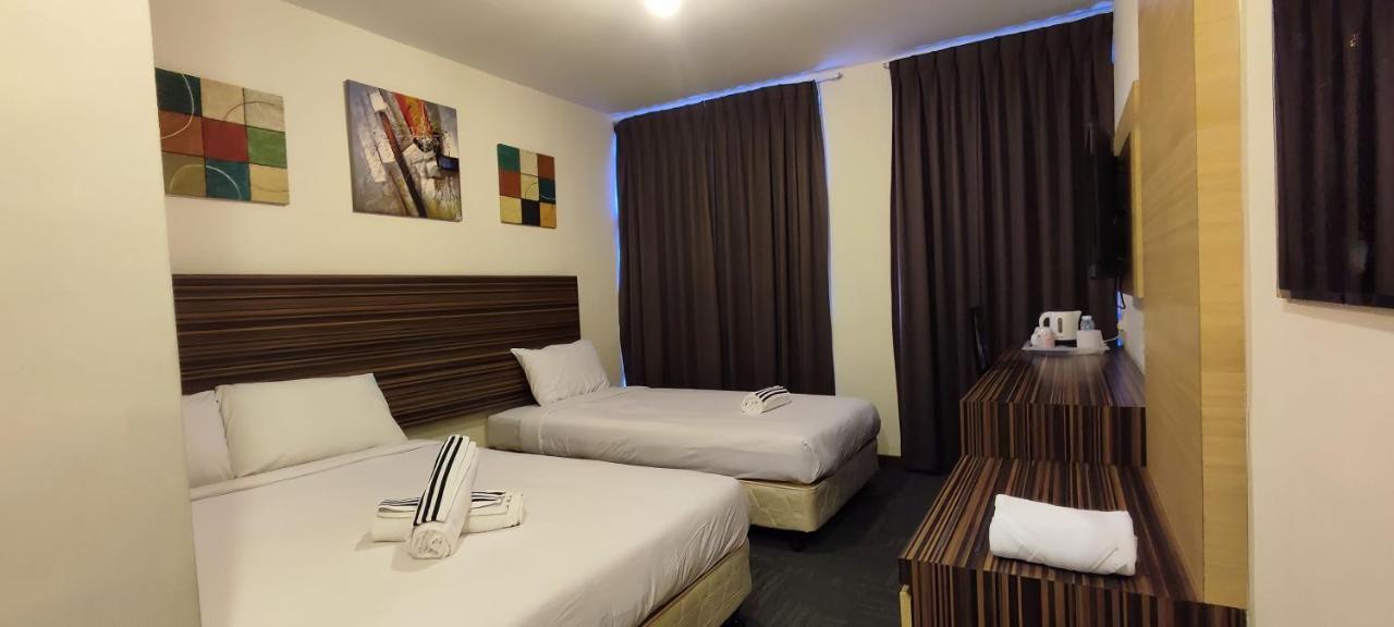 Hotel Sara'S Inn, Shah Alam Ngoại thất bức ảnh